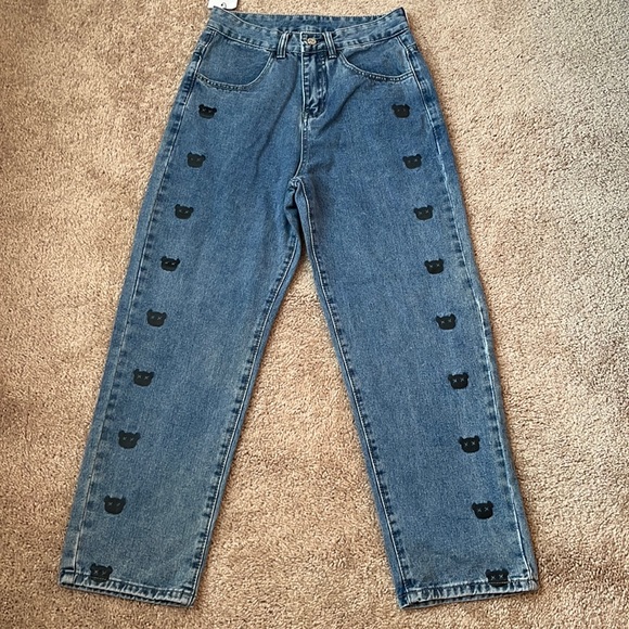 Denim - NWT EM Dead Bear Mom Jeans